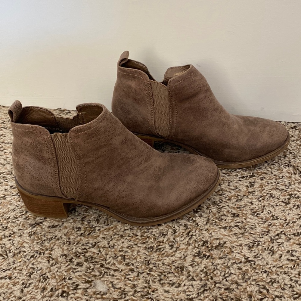 Booties! Size 8